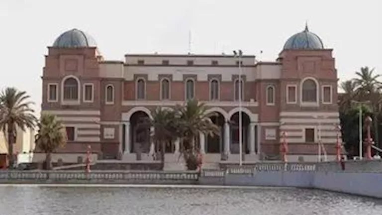اقتحام مصرف ليبيا المركزي في طرابلس