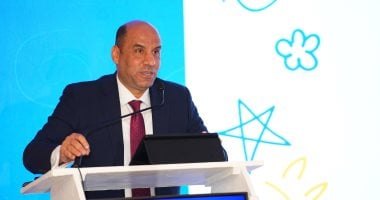 وزير العمل يعلن عن 6349 فرصة عمل فى 46 شركة قطاع خاص بـ11 محافظة