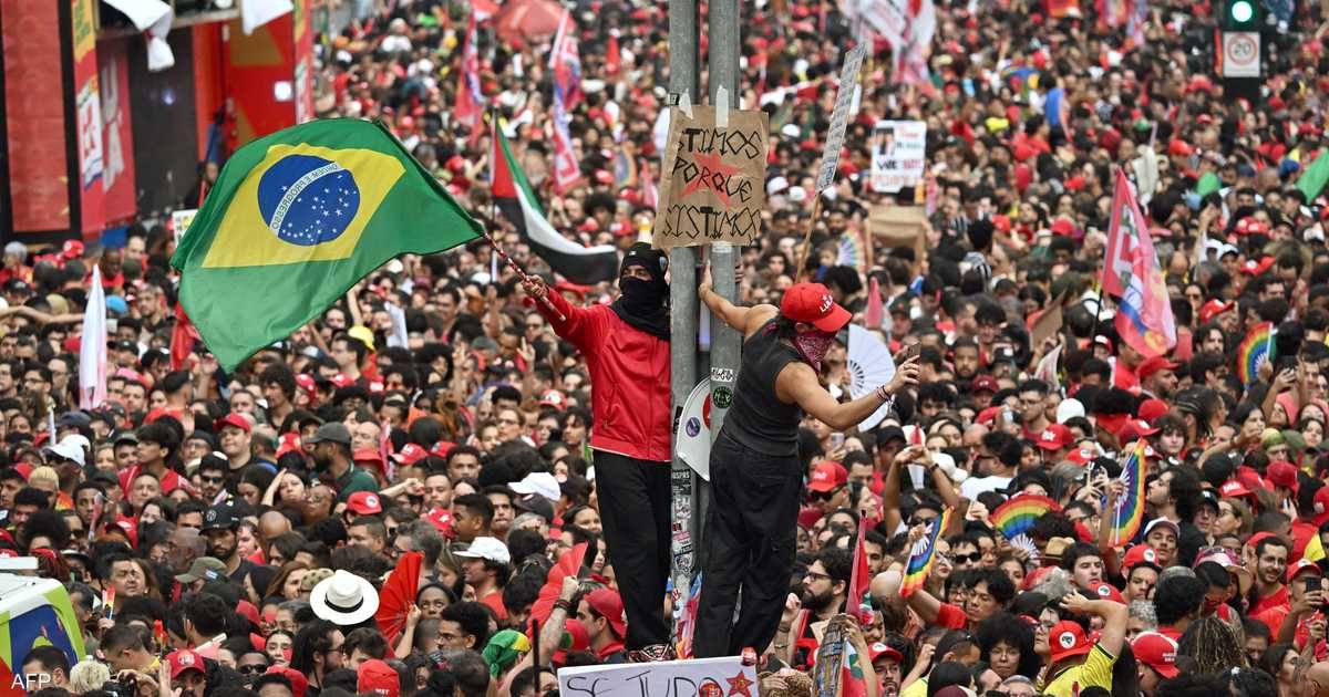 البرازيل تختار رئيسها الأحد في انتخابات محتدمة